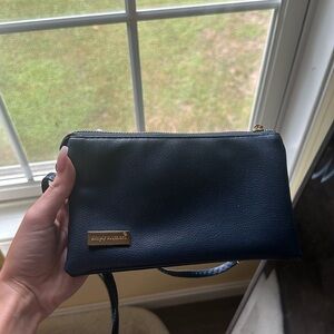 Navy blue crossover purse!